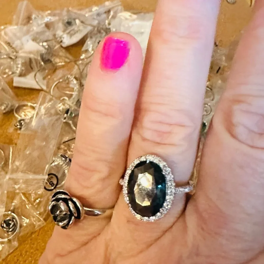 ⭐️Huge ⭐️ Dark Blue Oval Topaz With CZ White Surrounding Main Gemstone Cockta…